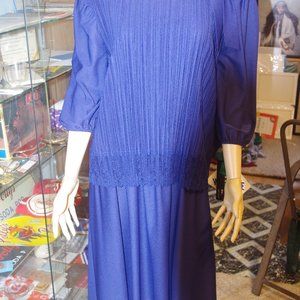 CUE FASHIONS - MADE IN USA.  SIZE-20W  COLOR- NAVY BLUE, NEW WITH TAGS